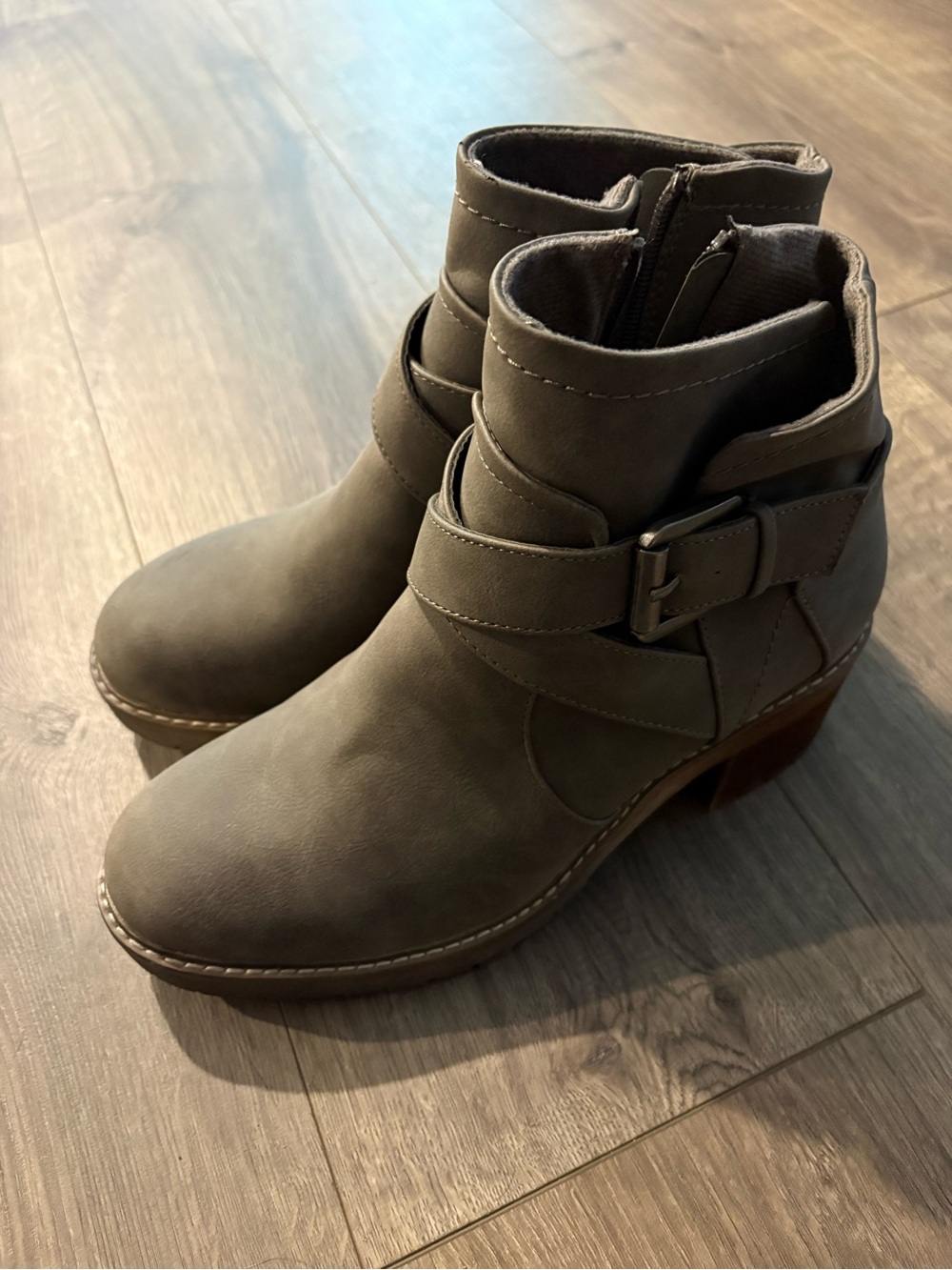 Women's Gray Buckle Ankle Combat Boots